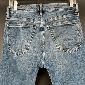 GAP HIGH RISE SLIM STRAIGHT JEANS